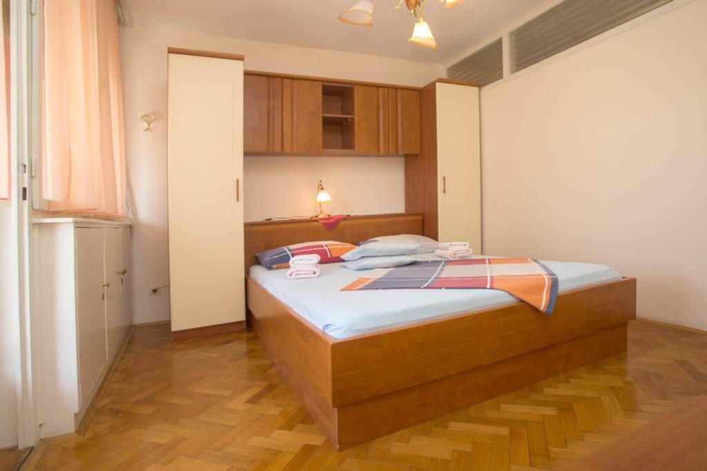 Apartments Orsula Split Exterior photo